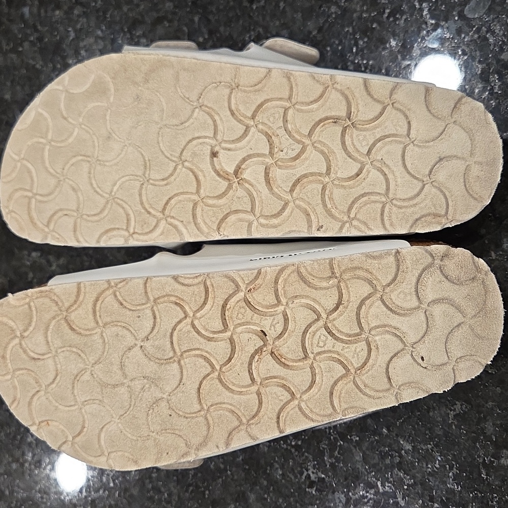 Birkenston Arizona White and Brown Sandals - Picture 5 of 5
